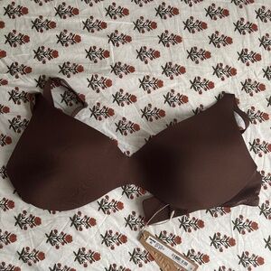 Skims Wireless Form Pushup Plunge Bra Cocoa